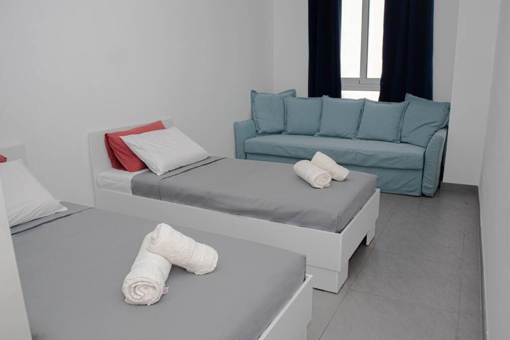 Seafront Two Bedroom Apartment Saint Julian's Екстер'єр фото